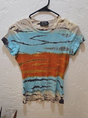 Tryst Tie-Dye Short Sleeve Tee in Blue, Orange & Cream